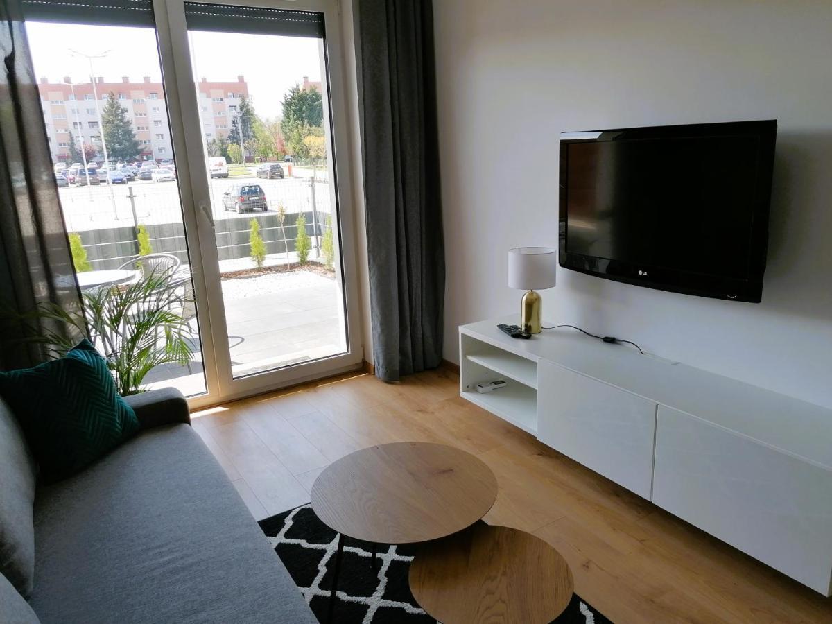 Apartament Ogrody レシュノ エクステリア 写真